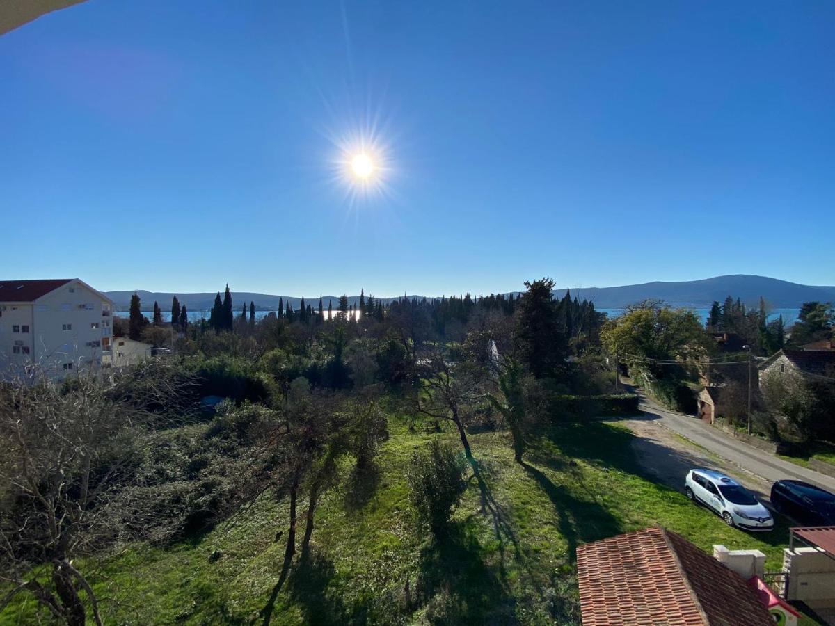 Vila Danica Tivat Lägenhet Exteriör bild