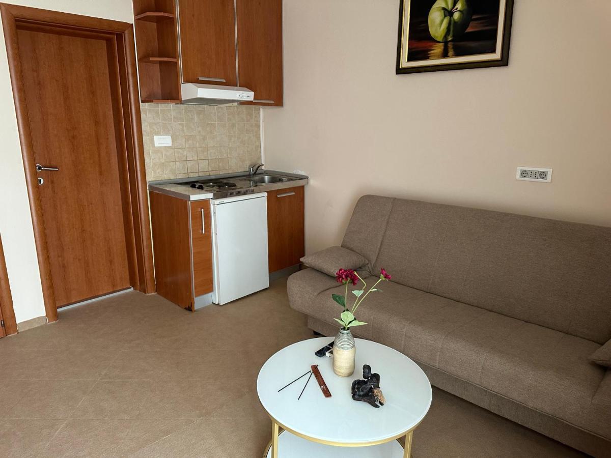 Vila Danica Tivat Lägenhet Exteriör bild