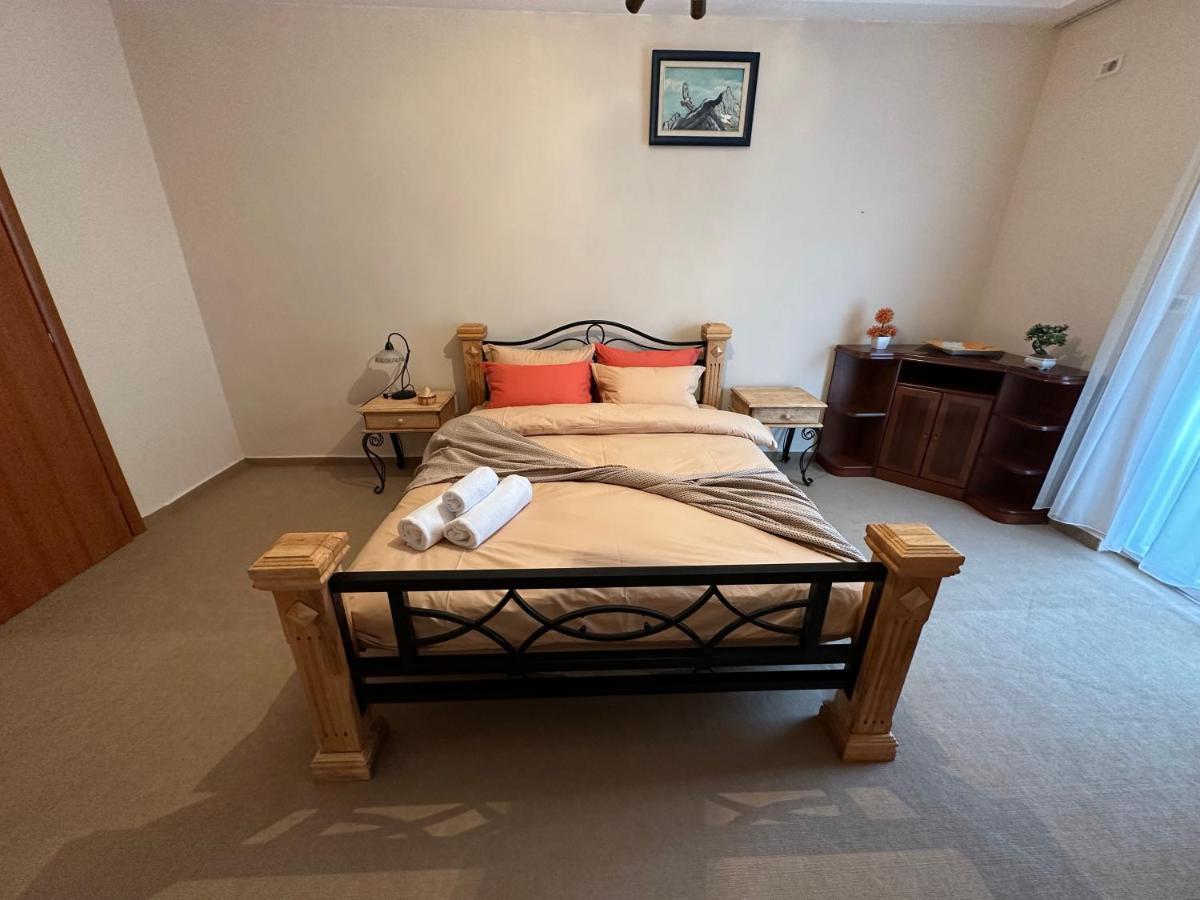 Vila Danica Tivat Lägenhet Exteriör bild